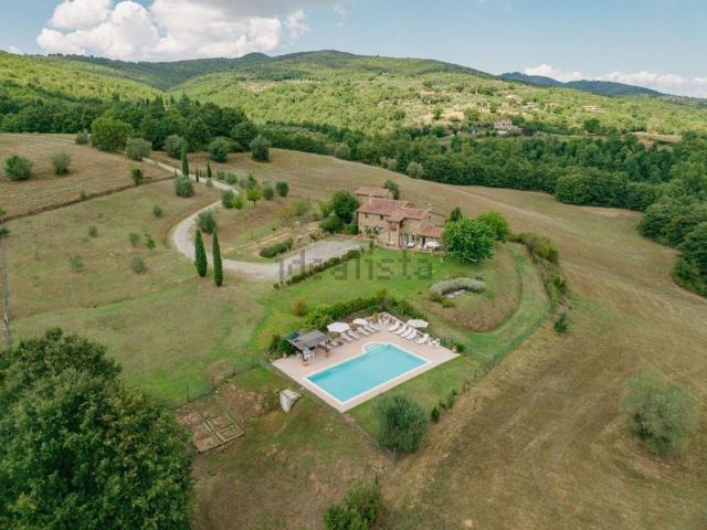 Rustico in vendita a Piegaro, Umbria