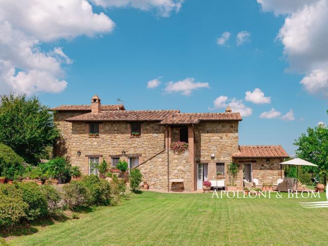 Rustico in vendita a Piegaro, Umbria