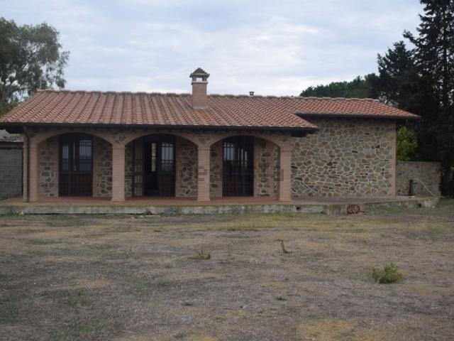 Rustico in vendita a Scarlino, Toscana