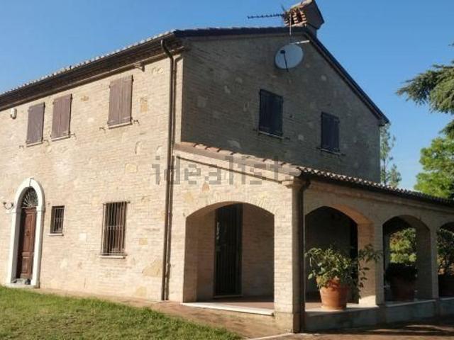 Rustico in vendita a Novilara, Pesaro
