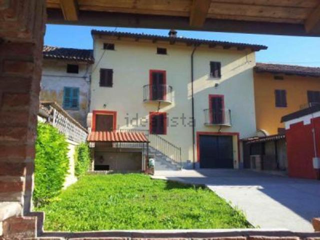 Rustico in vendita a Regione Bologna, Agliano Terme