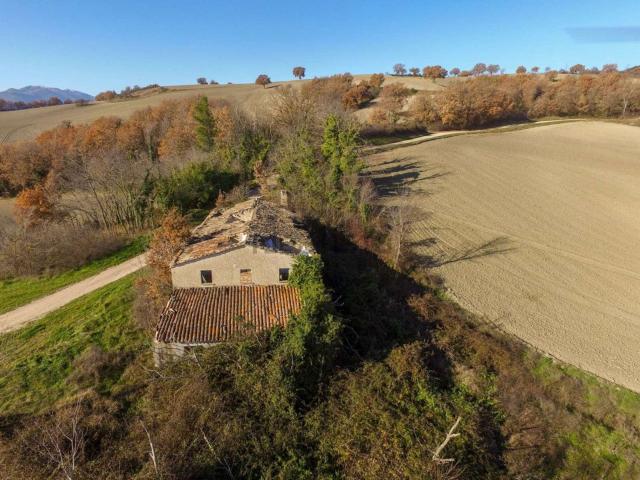 Rustico in vendita a Marche, Pesaro E Urbino
