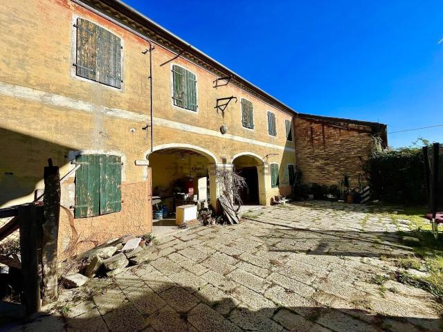 Rustico in vendita a Villaggio dei Fiori, Spinea