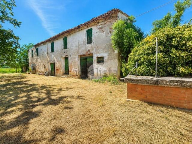 Rustico in vendita a Savignano sul Rubicone, Forlì-Cesena