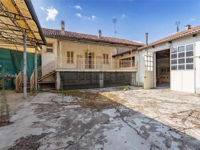 Rustico in vendita a Vigone, Torino