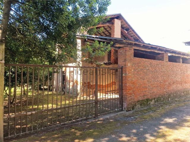 Rustico in vendita a Barbavara, Gravellona Lomellina