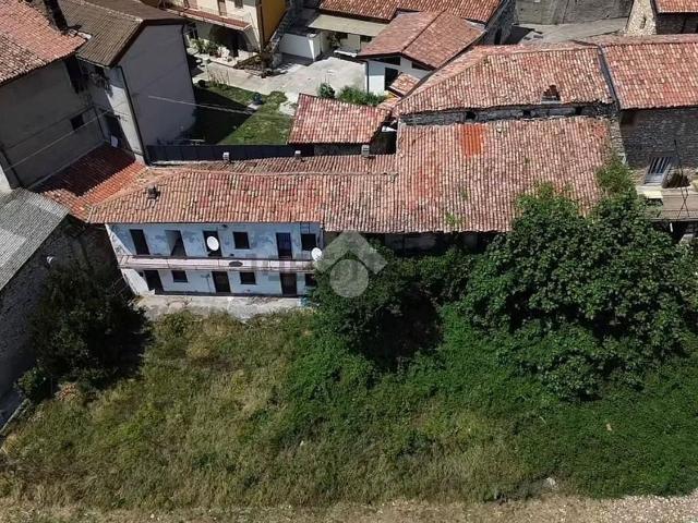 Rustico in vendita a Adrara San Martino, Lombardia