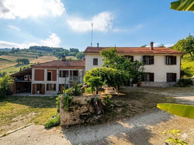 Rustico in vendita a Piemonte, Asti