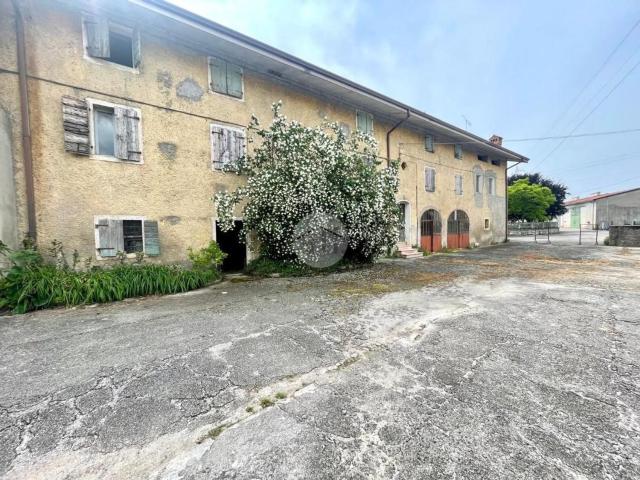 Rustico in vendita a Rivoli Veronese, Veneto
