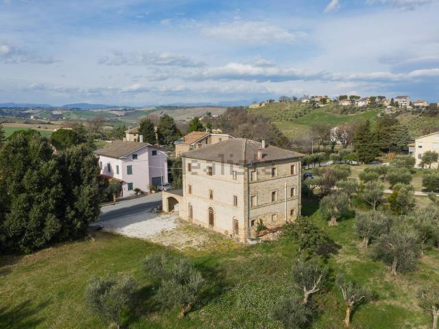 Rustico in vendita a Marche, Macerata