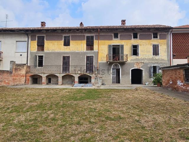 Rustico in vendita a Piemonte, Asti