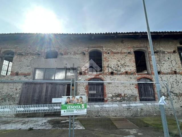 Rustico in vendita a Costigliole Saluzzo, Cuneo