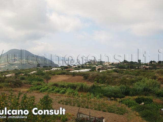 Rustico in vendita a Varesana di Sopra, Panarea