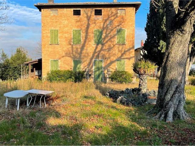 Rustico in vendita a Unione dei comuni del Distretto Ceramico, Sassuolo