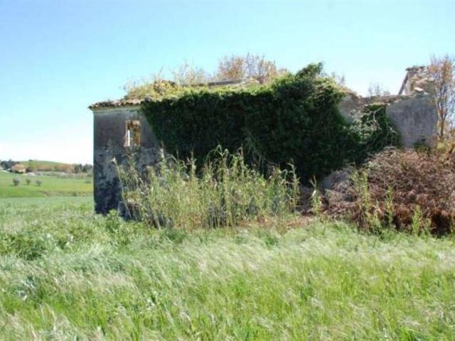 Rustico in vendita a Santa Maria di Paterno, Marche