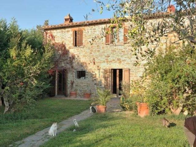 Rustico in vendita a Montecchio, Cortona