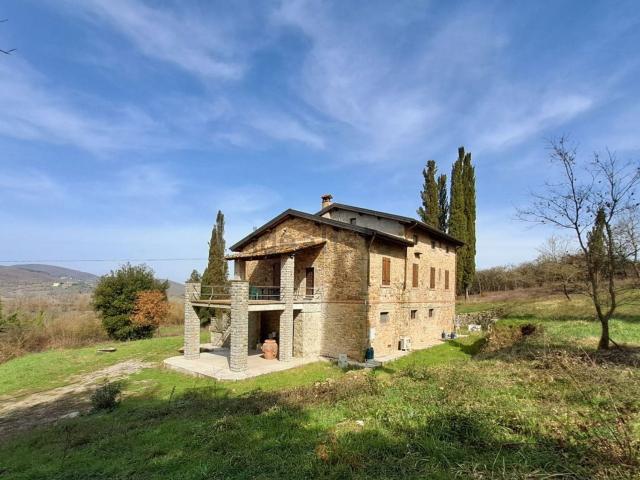Rustico in vendita a Passignano Sul Trasimeno, Umbria