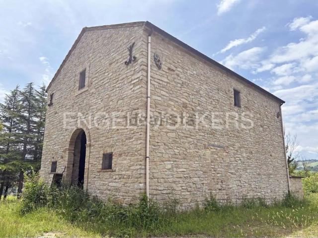 Rustico in vendita a Montelparo, Fermo