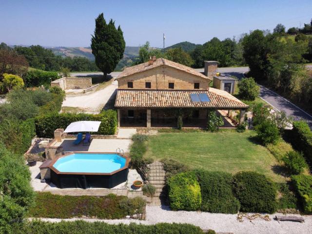 Rustico in vendita a Penna San Giovanni, Macerata