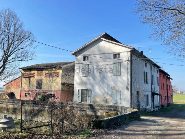 Rustico in vendita a Torrile, San Polo