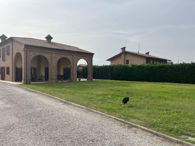 Rustico in vendita a Mizzana, Ferrara
