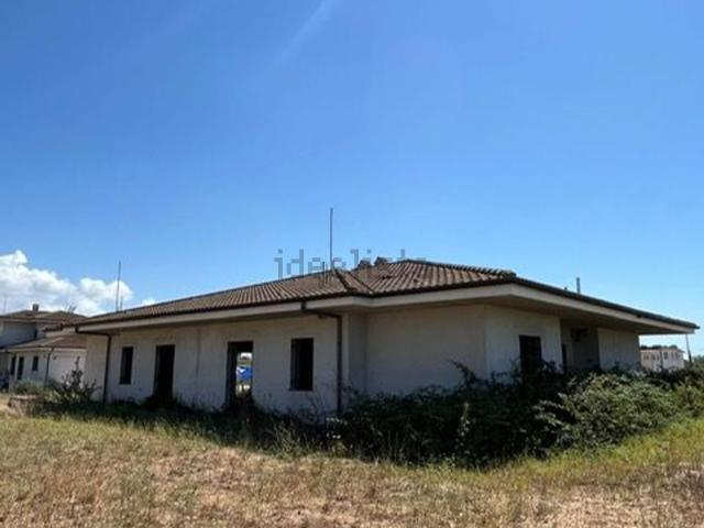 Rustico in vendita a Plamaroga, Aprilia