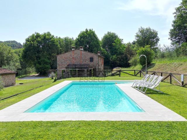 Rustico in vendita a Capannori, Toscana