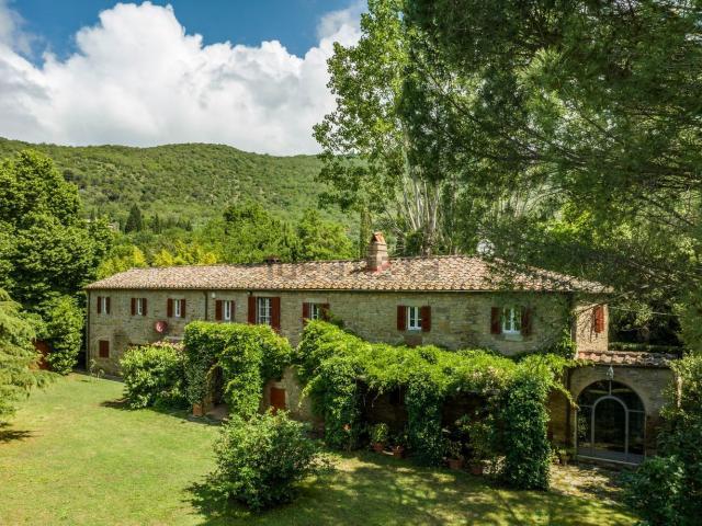 Rustico in vendita a Cortona, Toscana