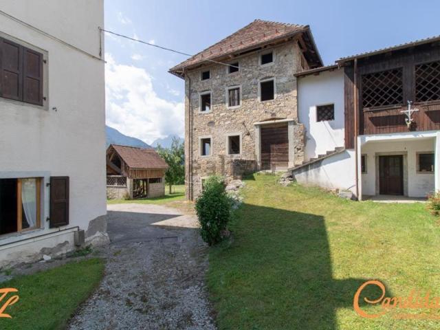 Rustico in vendita a Liariis / Liaries, Ovaro / Davâr