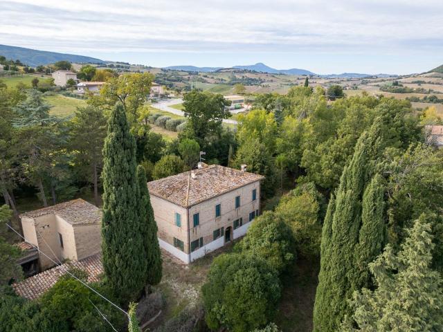 Rustico in vendita a Marche, Macerata