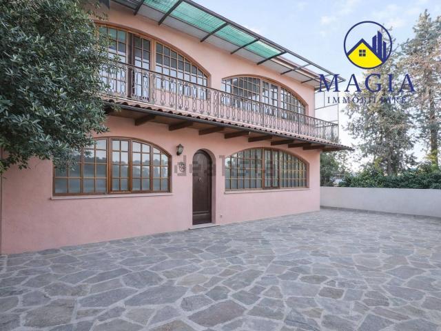 Rustico in vendita a Paese Alto, Marche