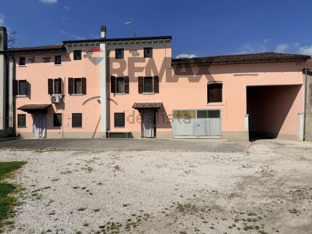 Rustico in vendita a Casaloldo, Lombardia