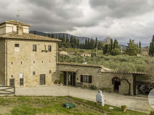 Rustico in vendita a Cortona