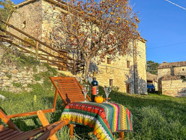 Rustico in vendita a Fossombrone, Pesaro e Urbino