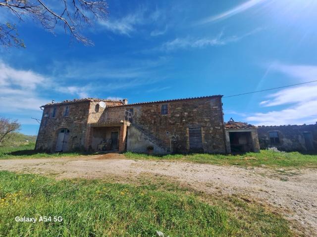 Rustico in vendita a Unione dei Comuni Montani Amiata Grossetana, Roccalbegna
