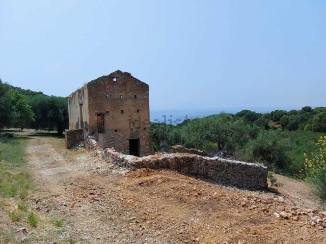 Rustico in vendita a Camerota, Campania