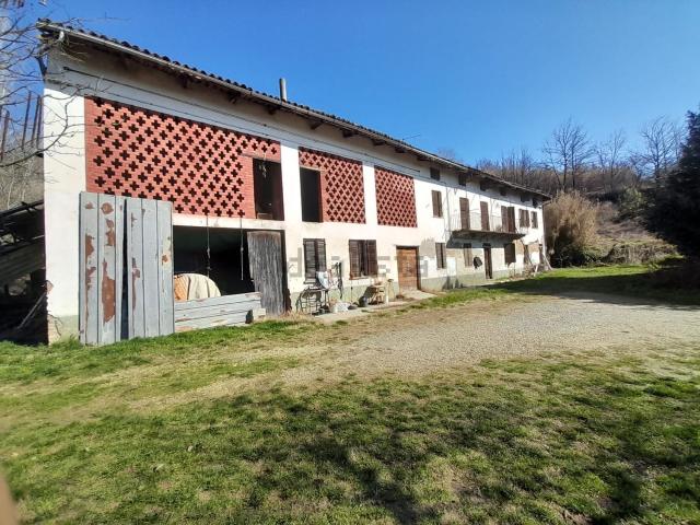 Rustico in vendita a Piemonte, Asti