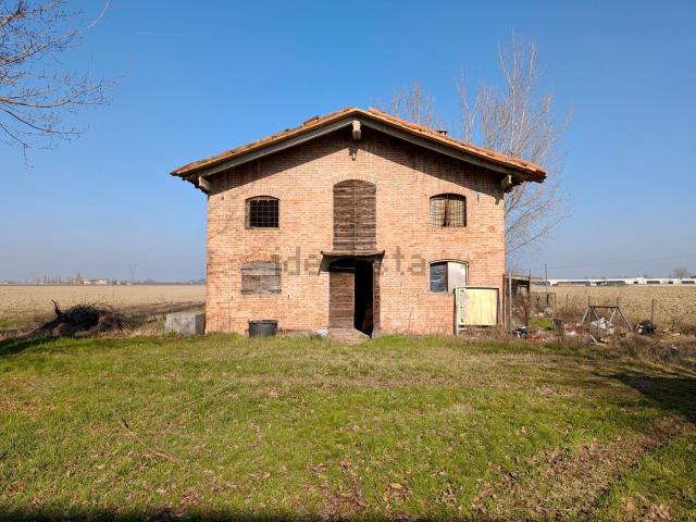 Rustico in vendita a Unione dei comuni del Sorbara, Bomporto
