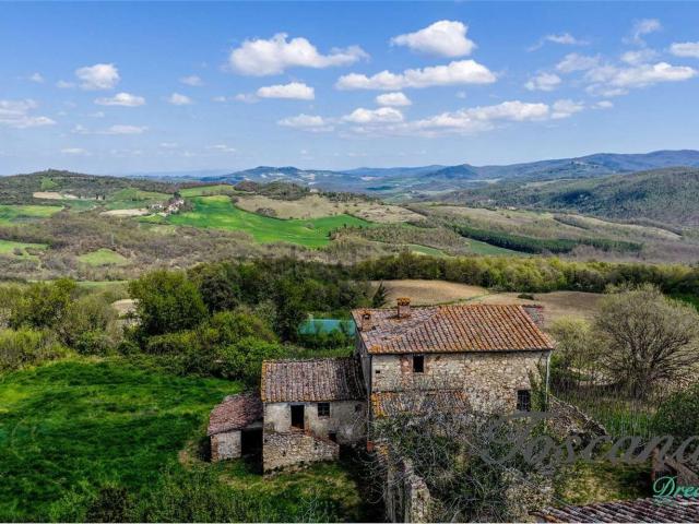 Rustico in vendita a Castelnuovo Val Di Cecina, Toscana