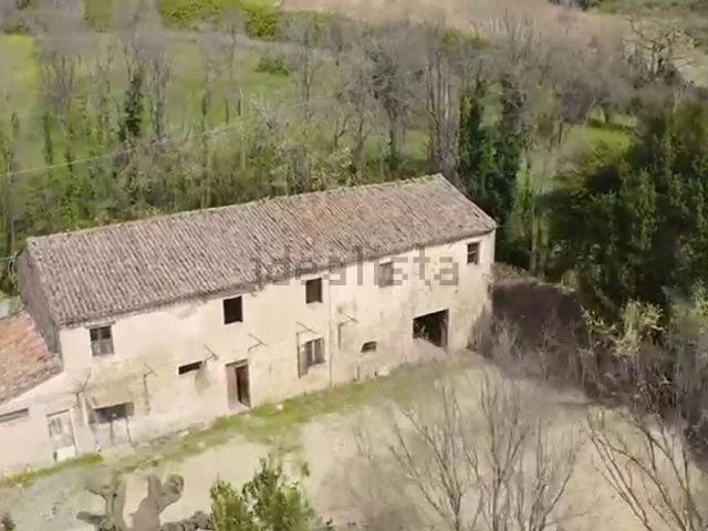 Rustico in vendita a Santa Maria delle Fabbrecce, Pesaro