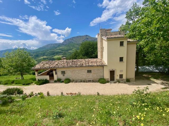 Rustico in vendita a Pietranico, Abruzzo