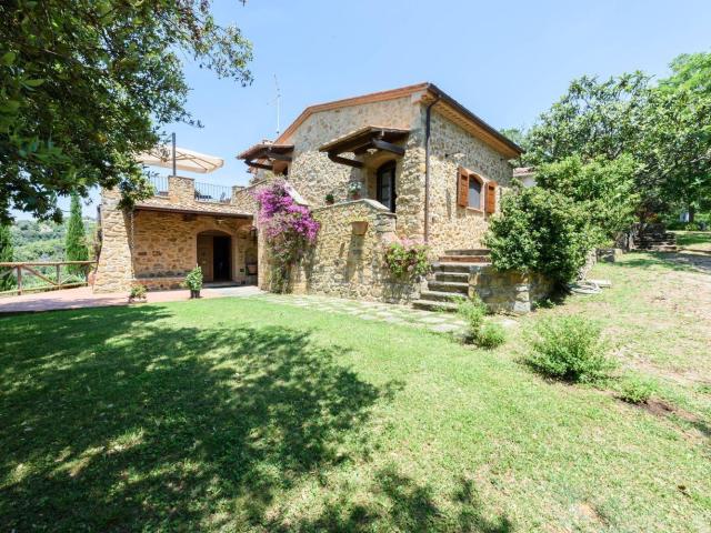 Rustico in vendita a Scansano, Toscana