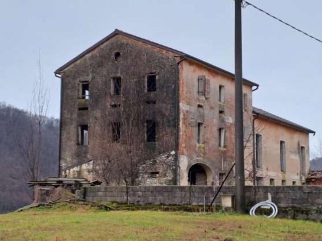 Rustico in vendita a Follina, Treviso