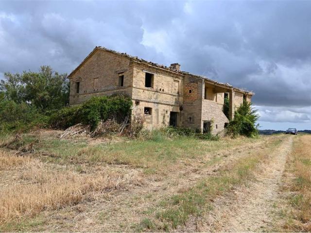 Rustico in vendita a Marche, Macerata