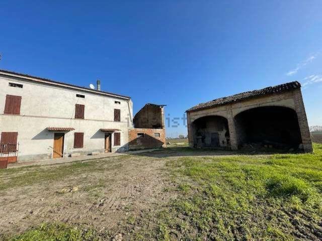 Rustico in vendita a Soragna, Reggio Emilia