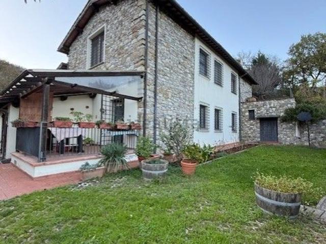 Rustico in vendita a Cornocchio di Fondo, Barberino Di Mugello
