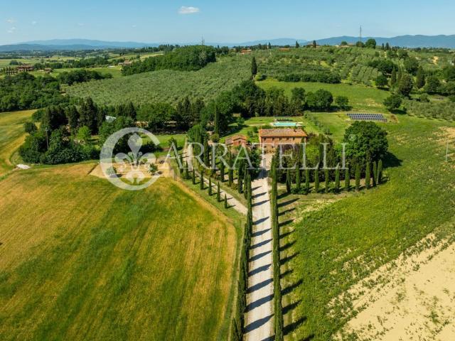 Rustico in vendita a Foiano Della Chiana, Toscana