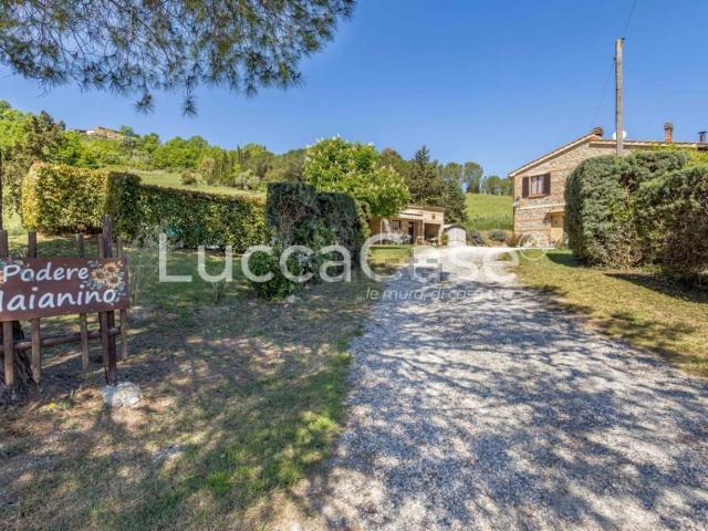 Rustico in vendita a Volterra, Toscana
