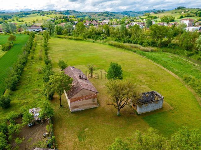 Rustico in vendita a Piemonte, Asti