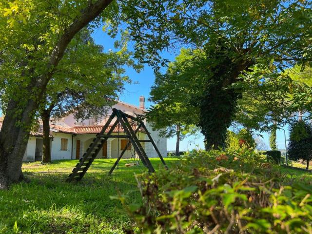 Rustico in vendita a Ponte Valle, Pesaro